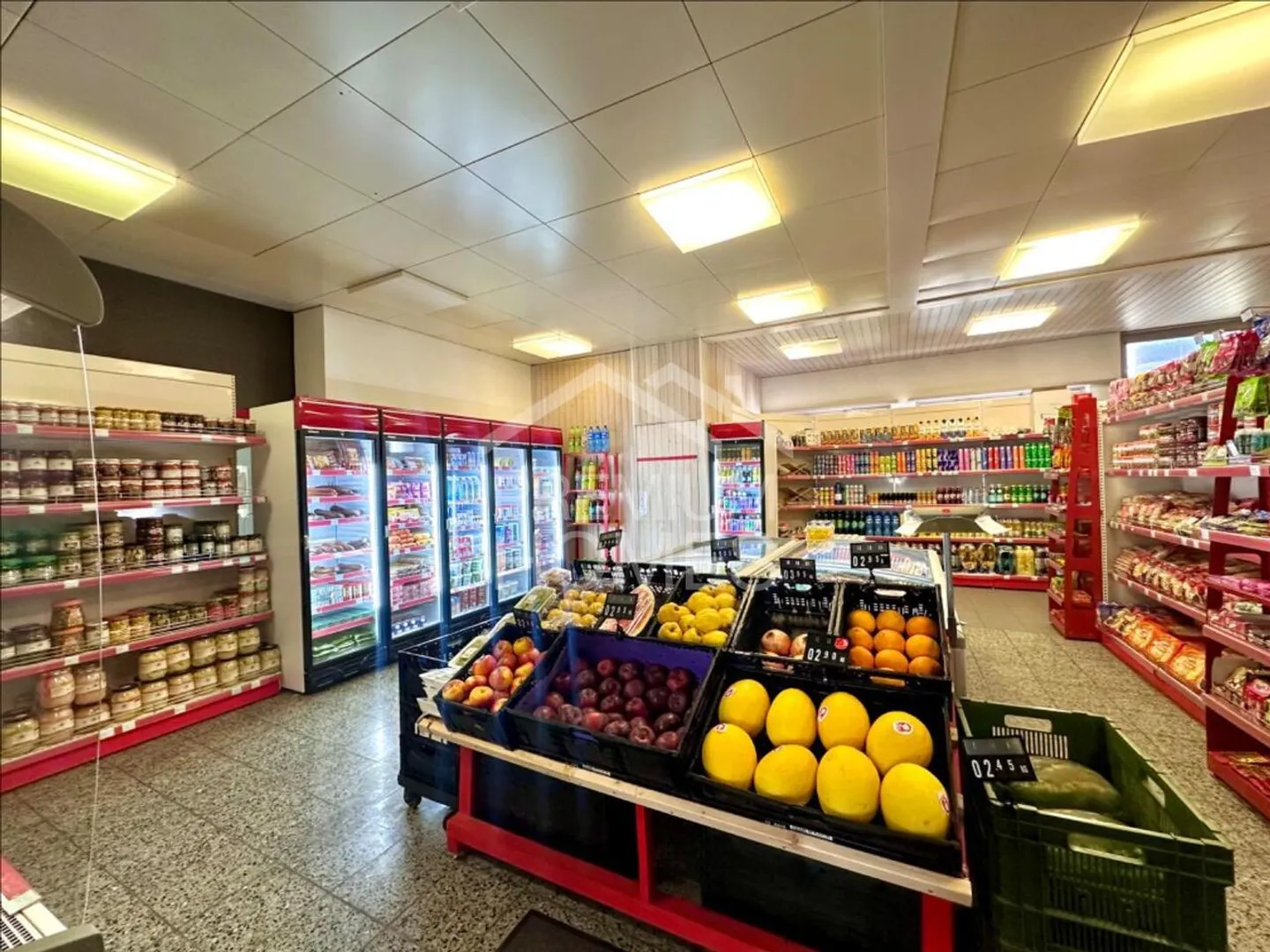 Posizione centrale per la tua attività! - Foto 3 di 4