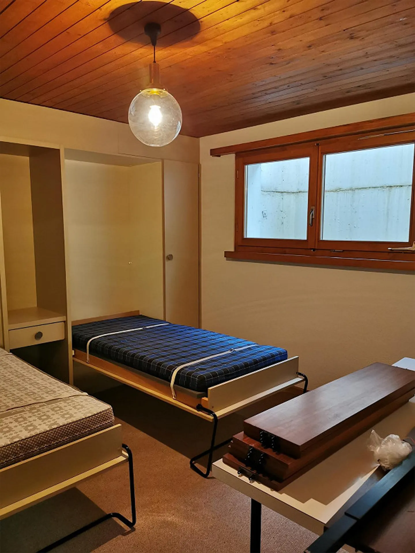 Ampia casa unifamiliare di 6 stanze con doppio garage, con vista panoramica - Foto 13 di 26