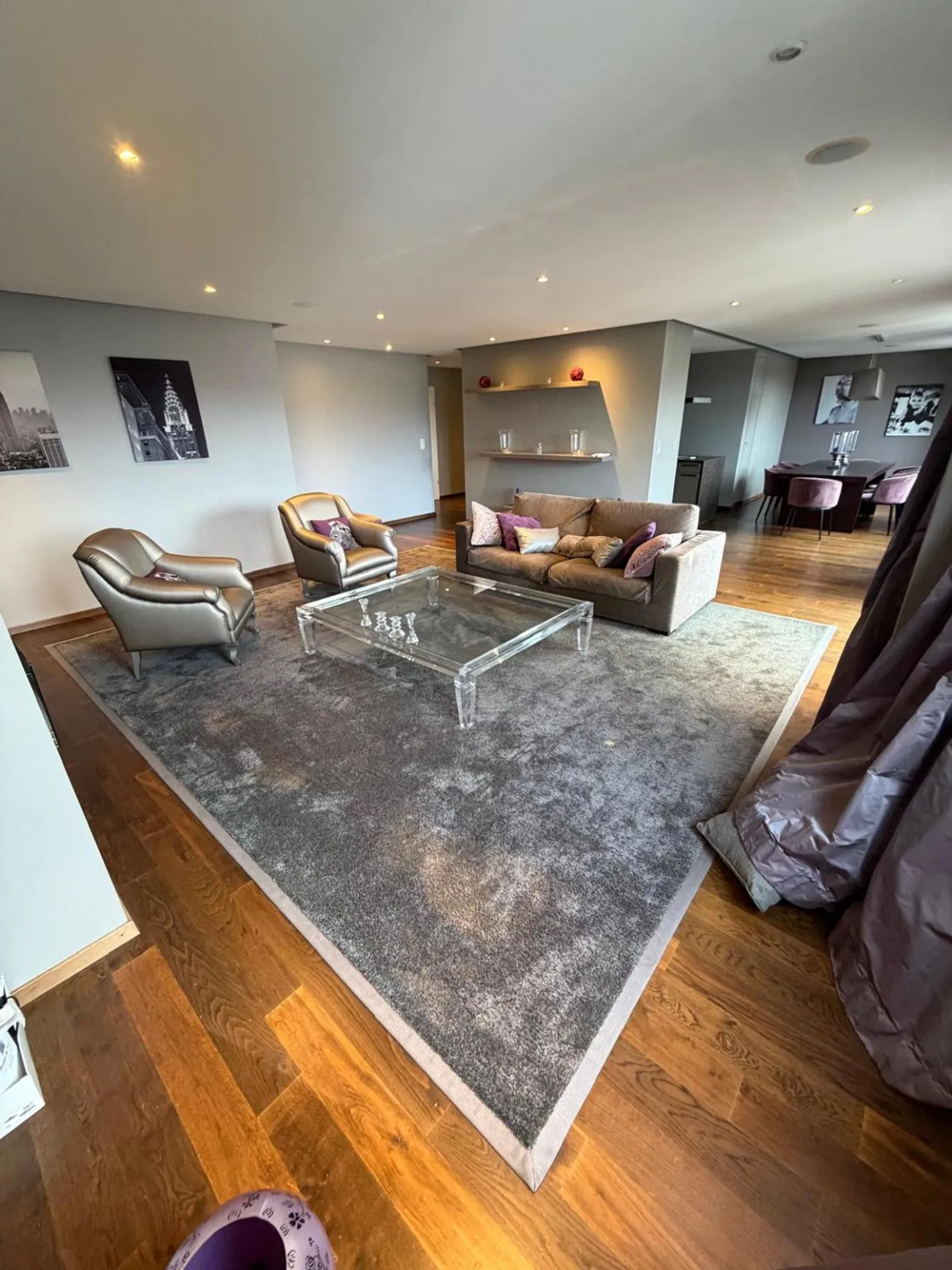 Appartement spacieux de 6 pièces - Photo 1 sur 22