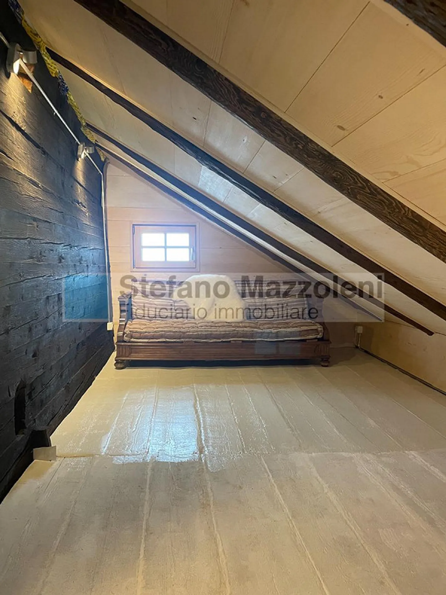 Historic Leventinese Residence: Tradition and Nature - Photo 12 of 19