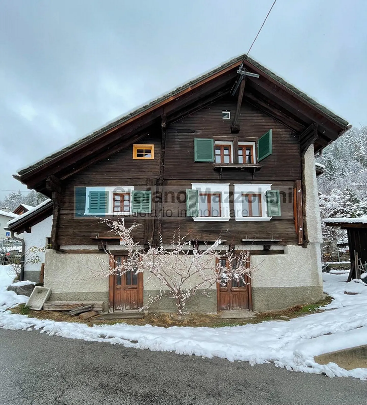 Historic Leventinese Residence: Tradition and Nature - Photo 15 of 19