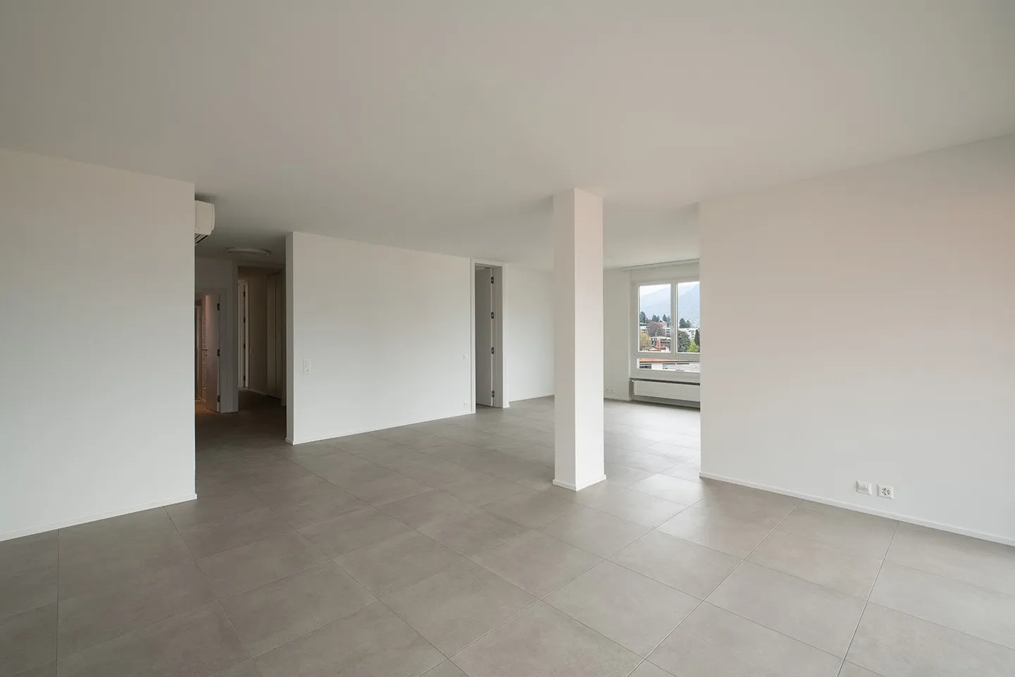 Attique avec 6,5 pièces et vue panoramique sur la ville de Lugano - Photo 6 sur 17