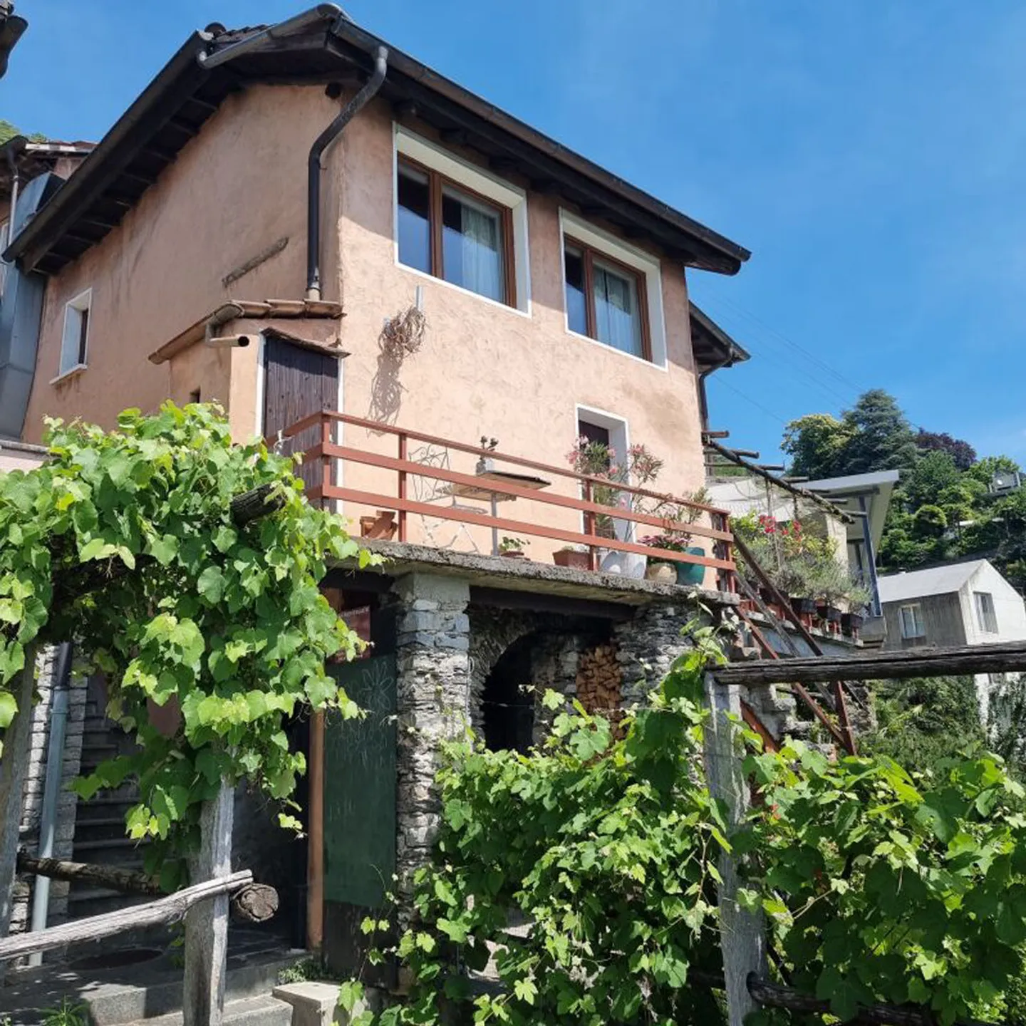 2 case di 4 1/2 locali , con giardino e magnifica vista Lago | Zwei - 4 ½ Zimmer Haus, Garten, und herrliche Seeblick - Foto 2 di 9