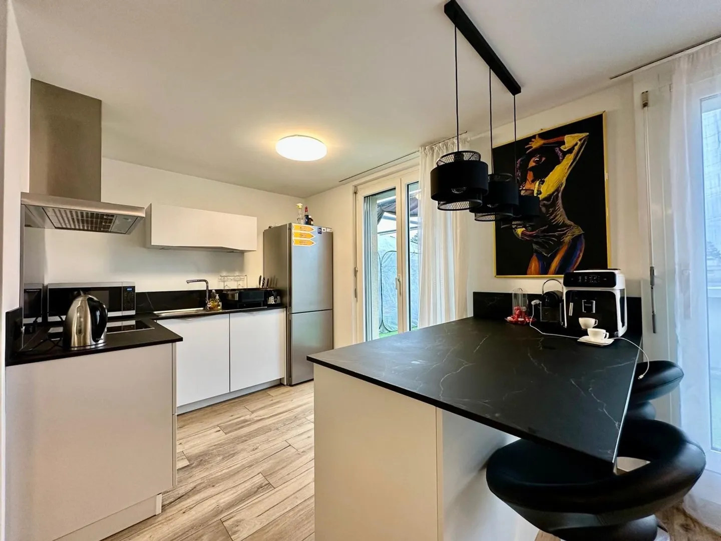 Modern penthouse apartment with large terrace and view - Photo 6 of 12