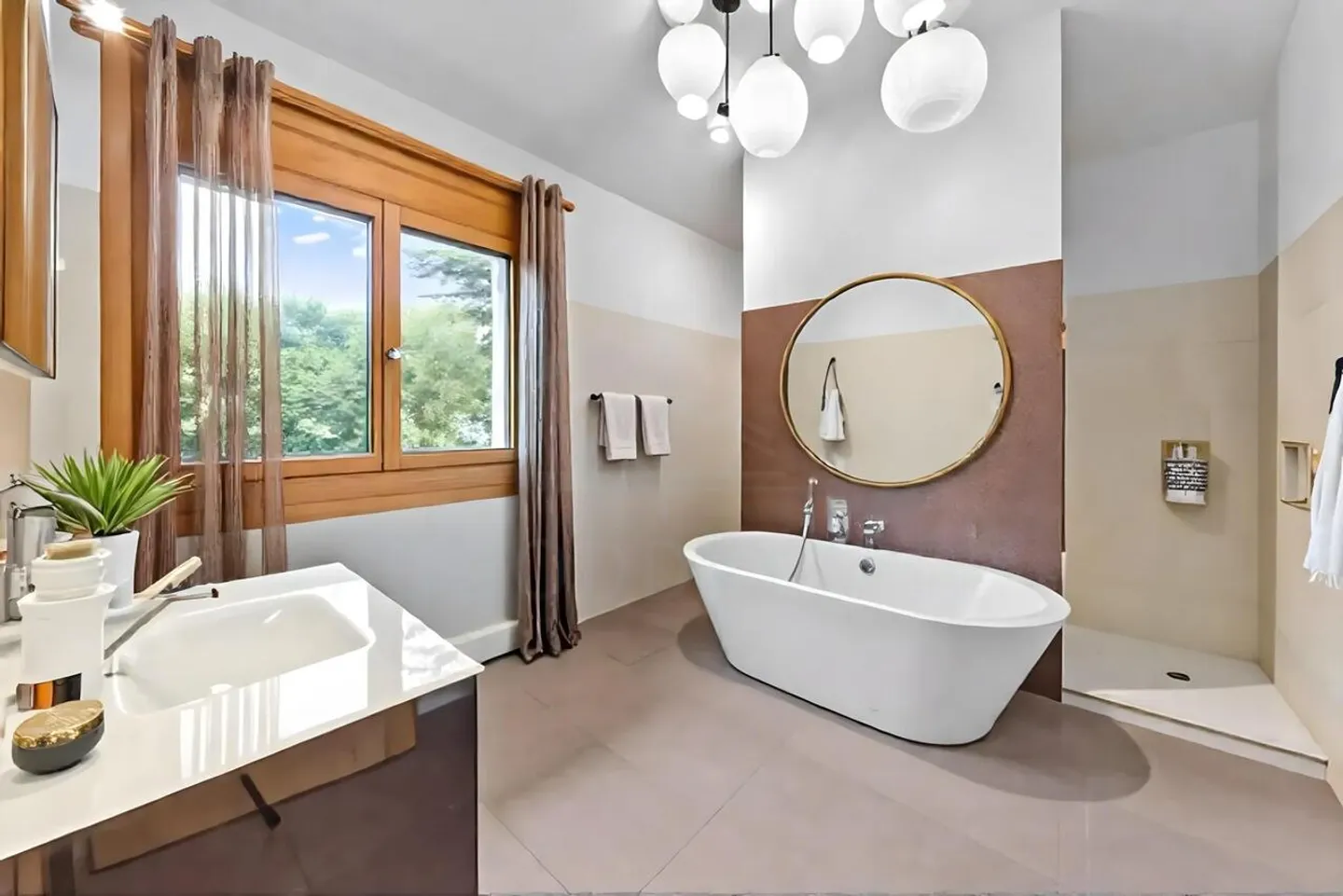 Magnifique maison principale à Versoix avec maison annexe dans un cadre verdoyant - Photo 9 sur 9