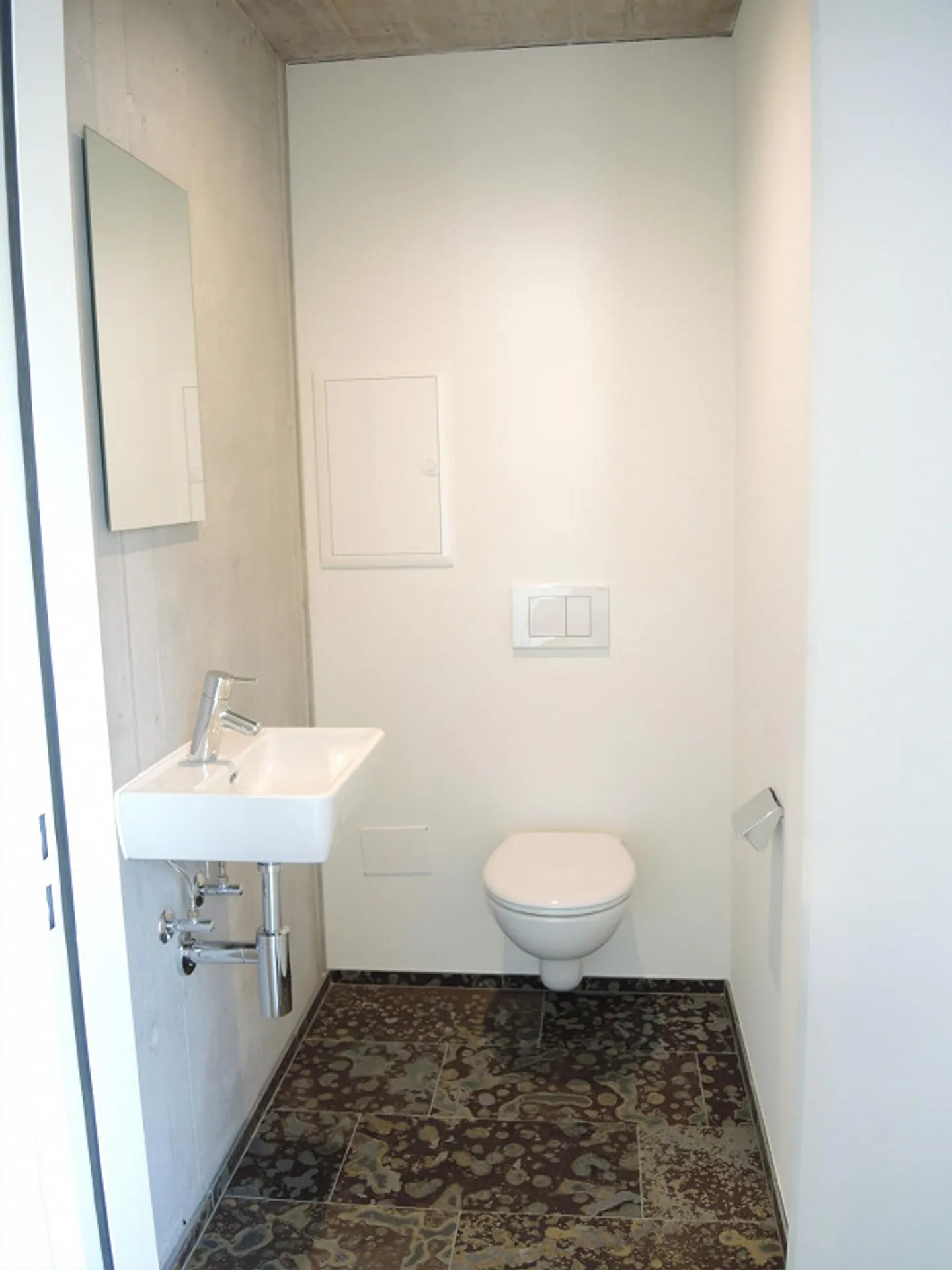 Commercial space in a central location - Photo 1 of 6