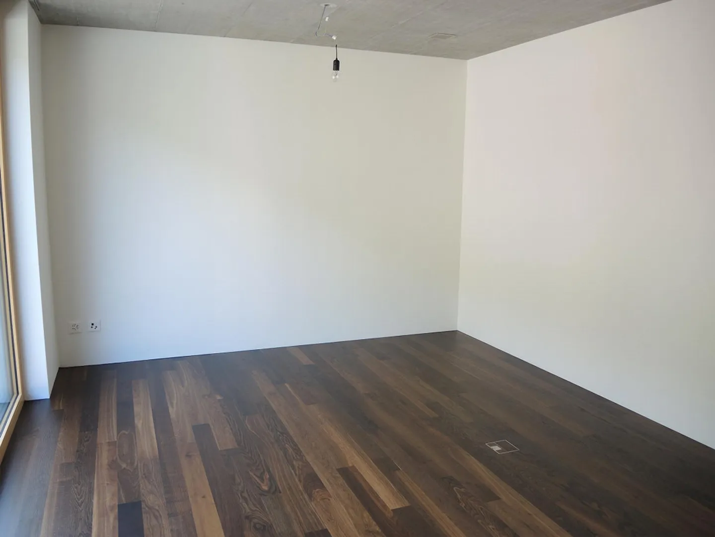 Commercial space in a central location - Photo 2 of 6