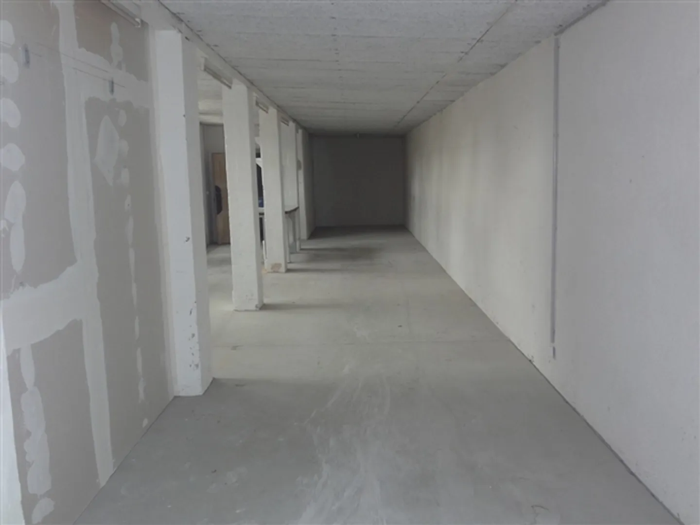 «Gewerbe zu vermieten, Bözingenstrasse 146, in Biel/Bienne, Schweiz» - Foto 2 von 3