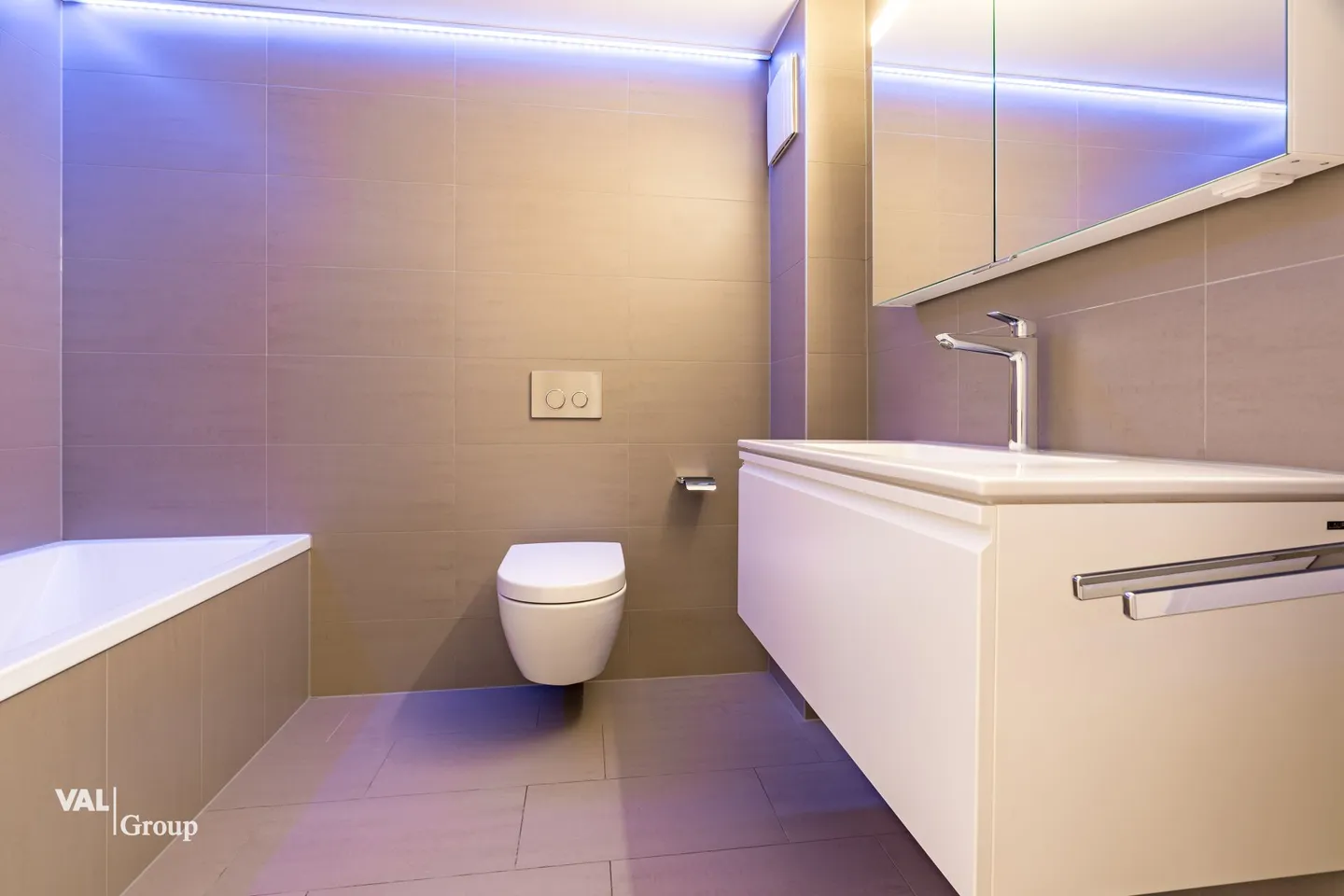 Esclusivo appartamento attico di 5,5 stanze con grande balcone nella migliore posizione a Naters - Foto 14 di 14