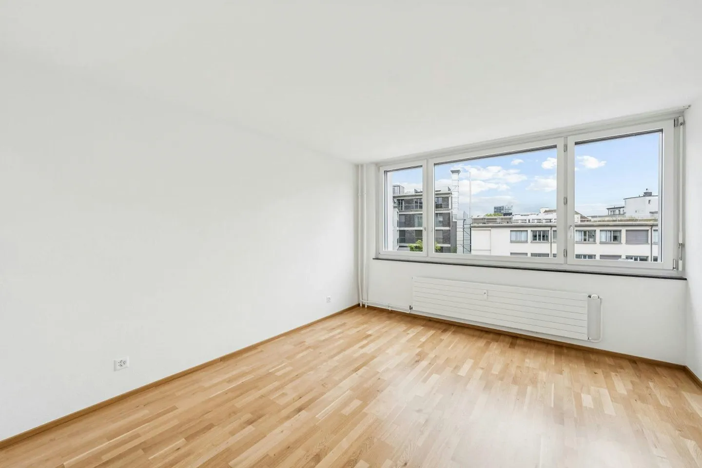 Above the Rooftops of Basel - Living at the Bank Association - Photo 7 of 11