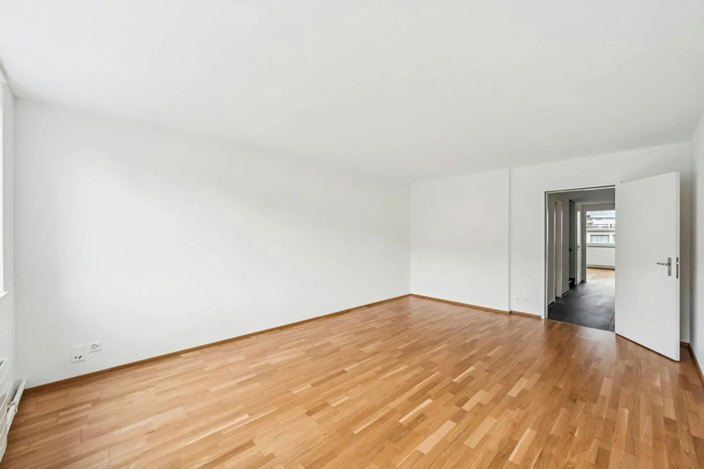 Above the Rooftops of Basel - Living at the Bank Association - Photo 10 of 11