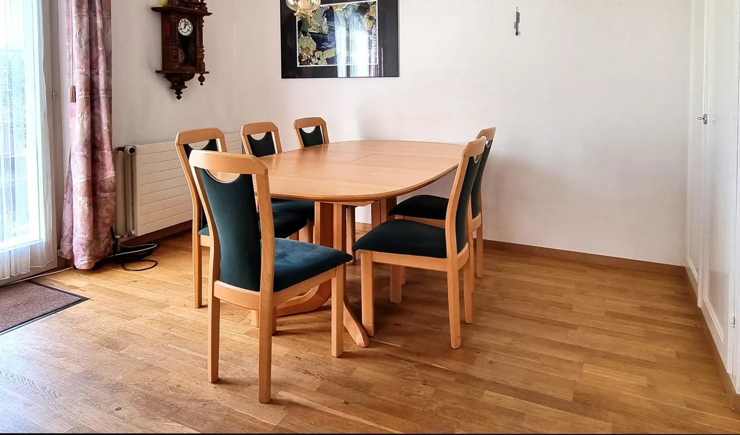 Affascinante casa unifamiliare di 5,5 locali con grande giardino a Heimberg - Foto 5 di 13