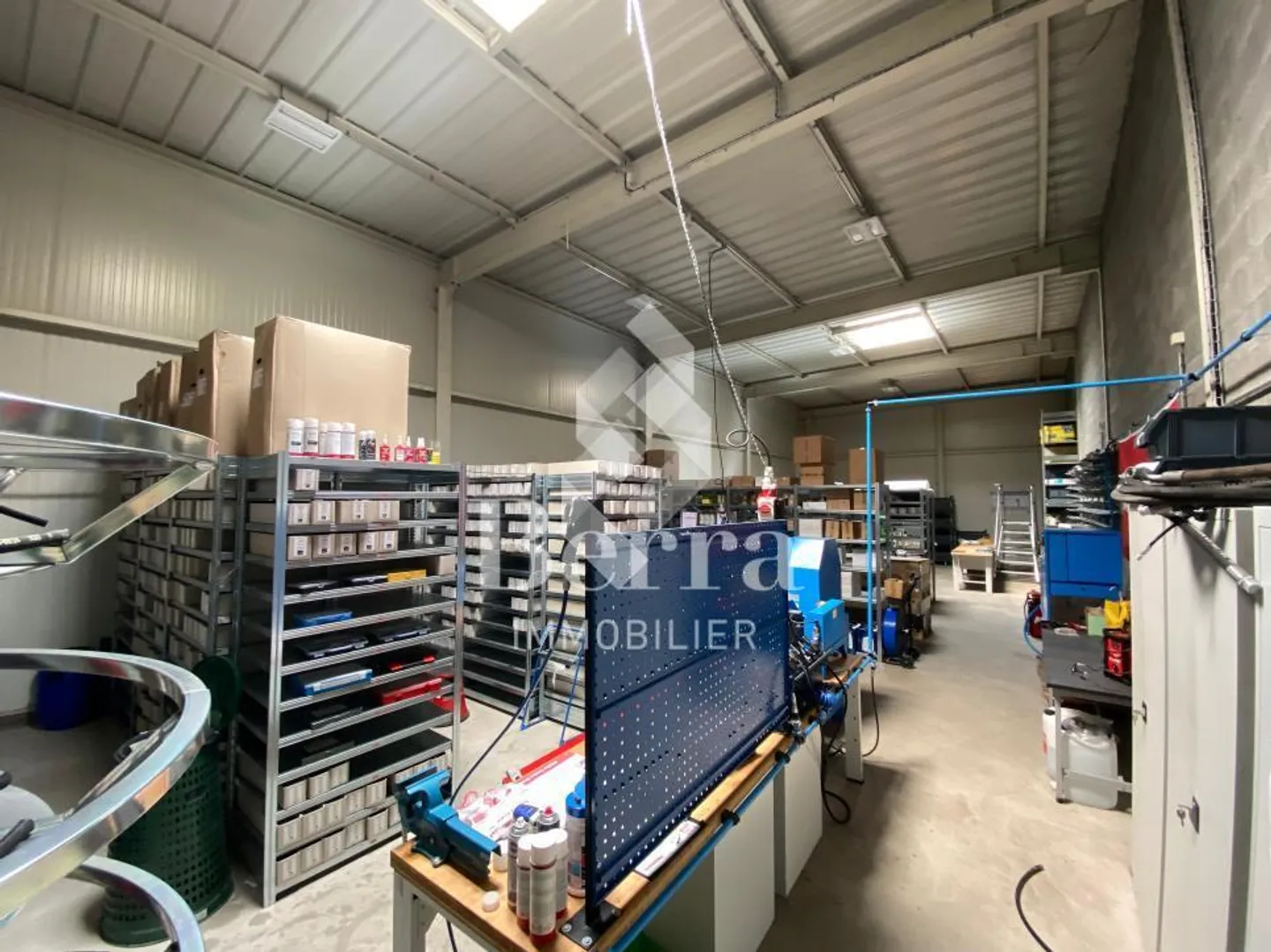 Hall industrielle/Garage déjà loué - Photo 4 sur 13