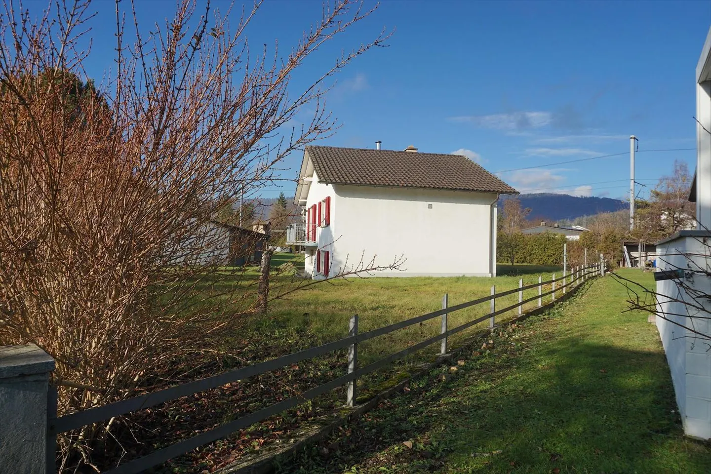 ARI-252 - Maison individuelle sur une parcelle de 904 m2 - Photo 4 sur 13