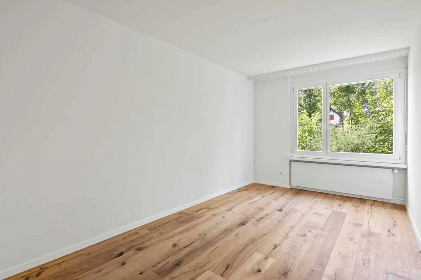 Appartamento con terrazza di 4,5 stanze con alta qualità abitativa a Beggingen - Foto 7 di 13