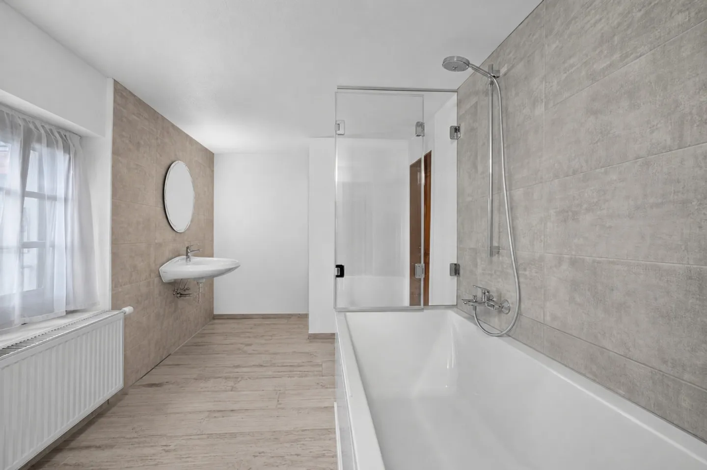 Haus 9.5 Zimmer - Foto 5 von 16