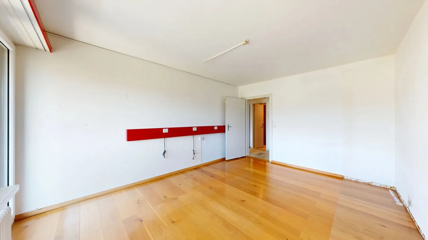 Appartamento centrale di 4 stanze con balconi - Foto 13 di 23