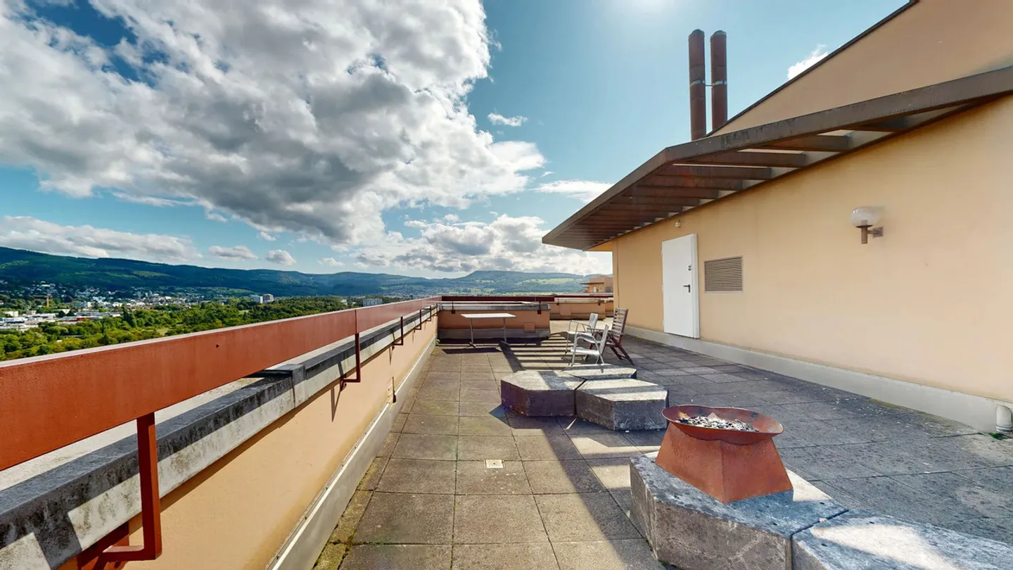 Appartamento centrale di 4 stanze con balconi - Foto 19 di 23