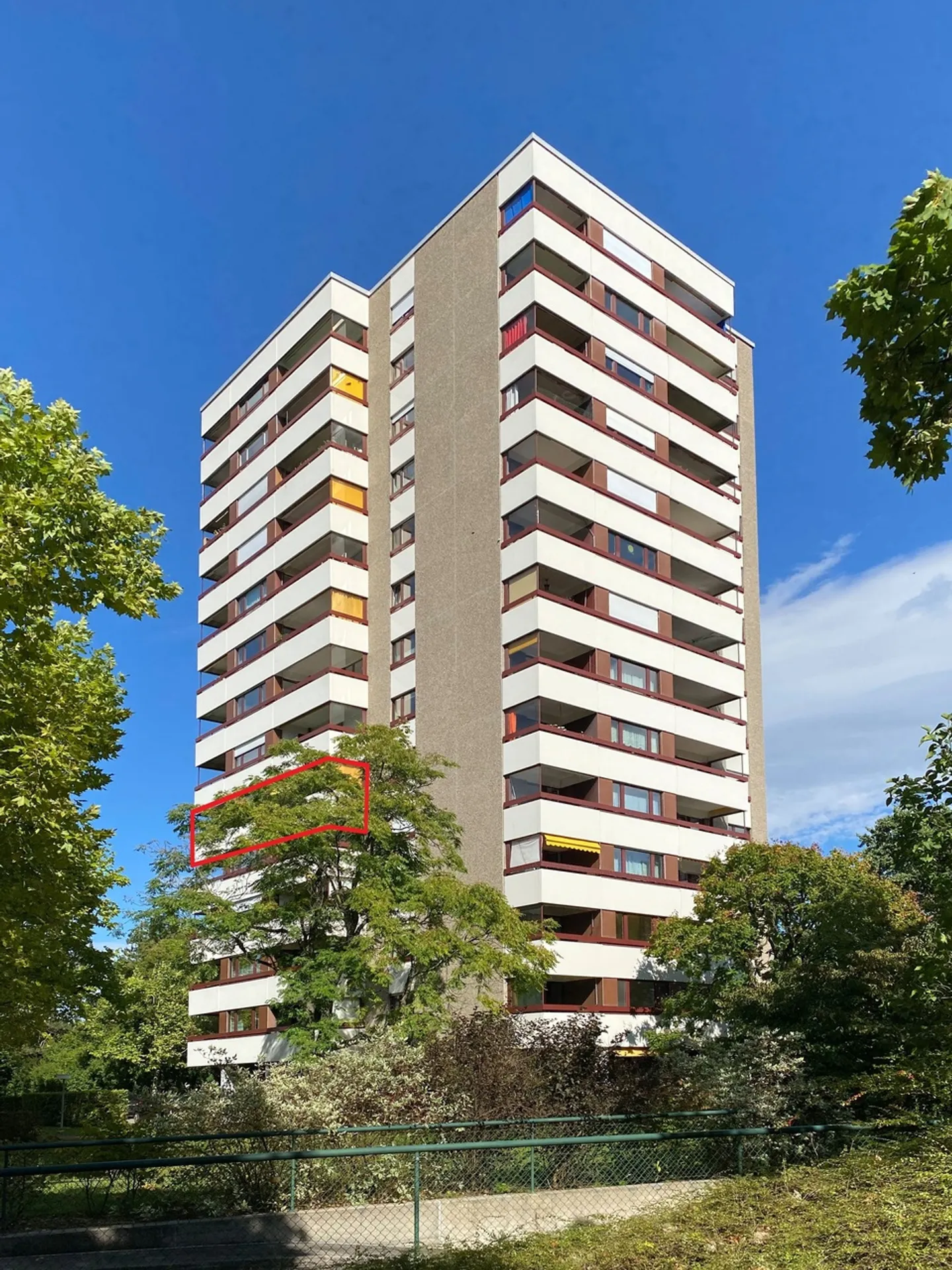 Appartamento centrale di 4 stanze con balconi - Foto 22 di 23