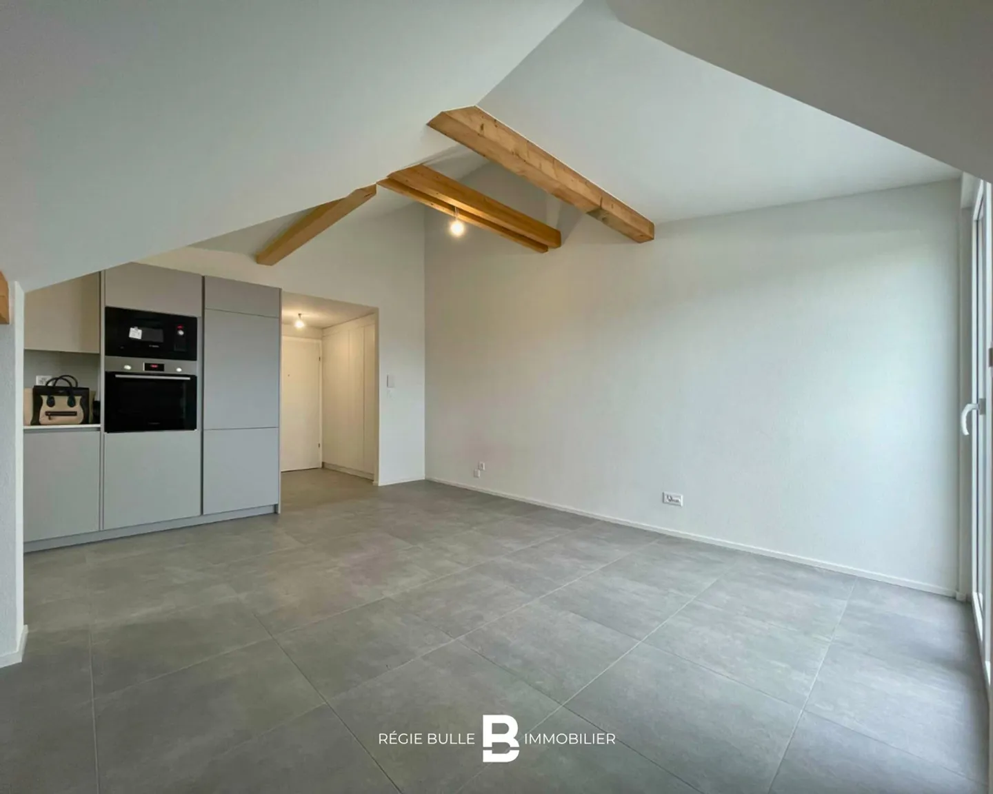 Vuisternens-en-Ogoz - Superb studio for rent - Photo 2 of 6