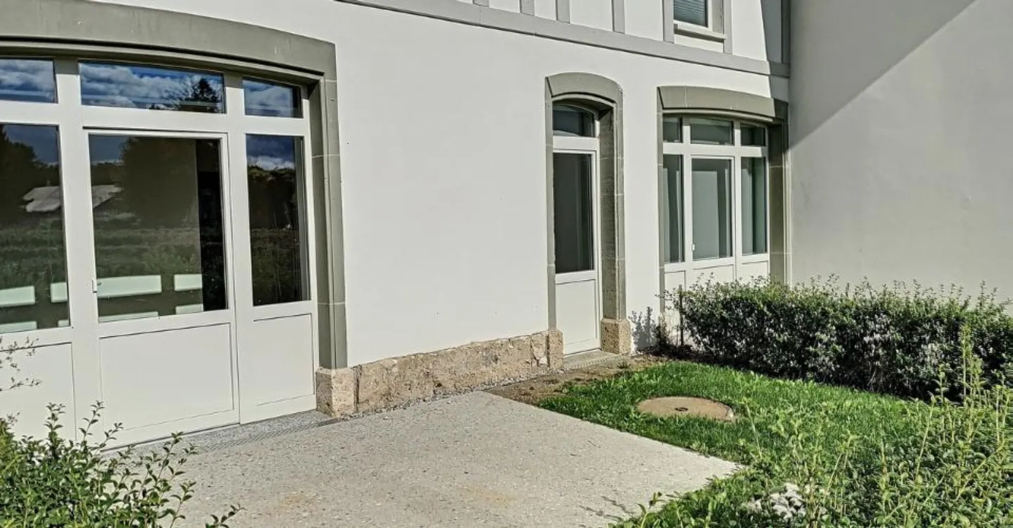 1½ pièces - Avec une terrasse! - Photo 1 sur 7