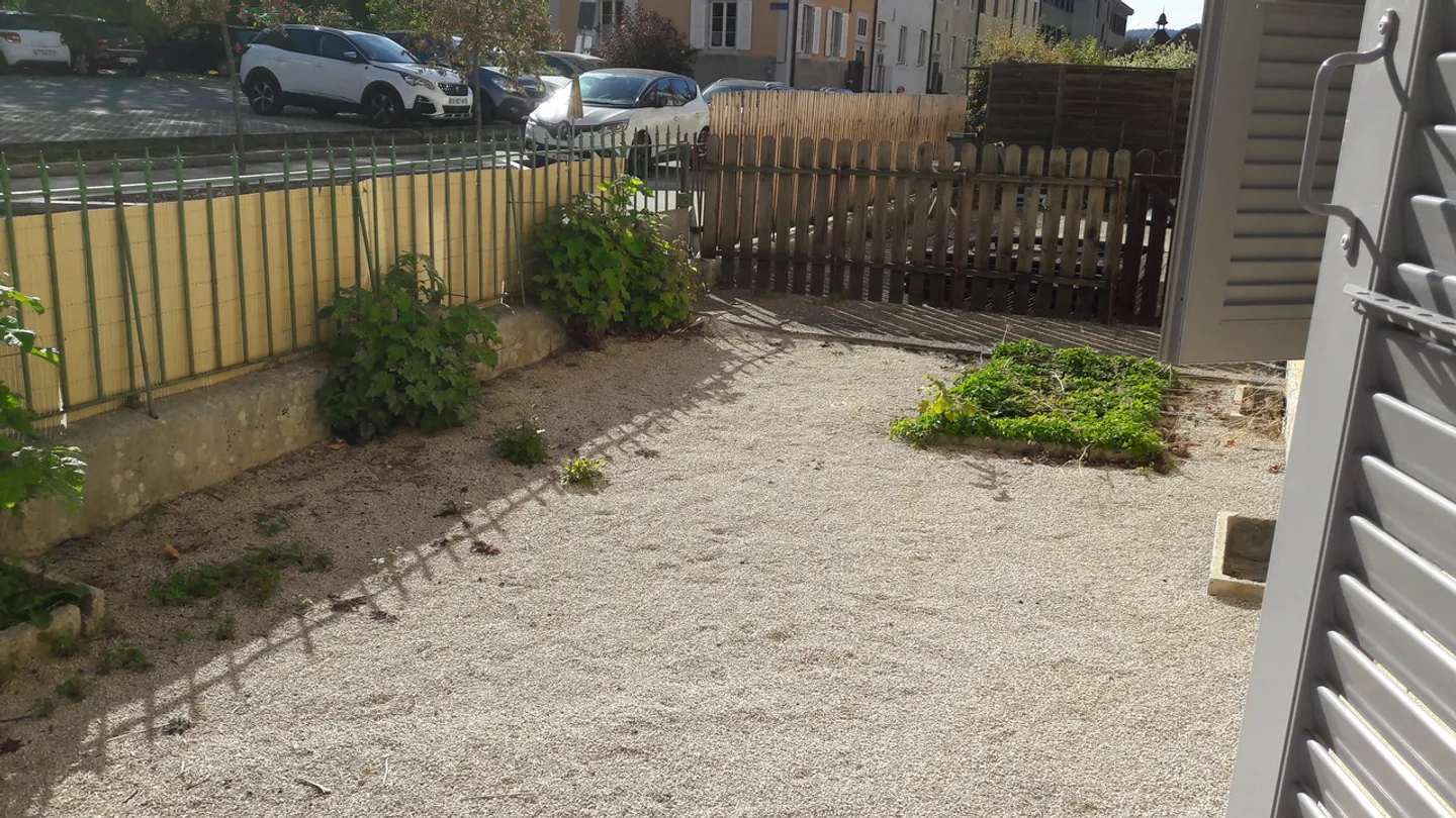 Single-storey apartment with terrace - Photo 1 of 6