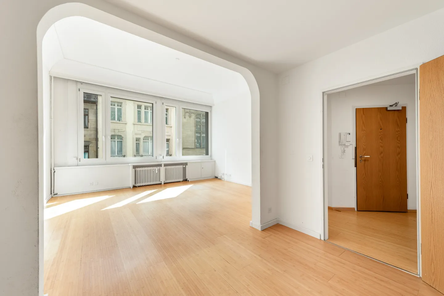 Espace Commercial dans un Emplacement Central - Photo 5 sur 13