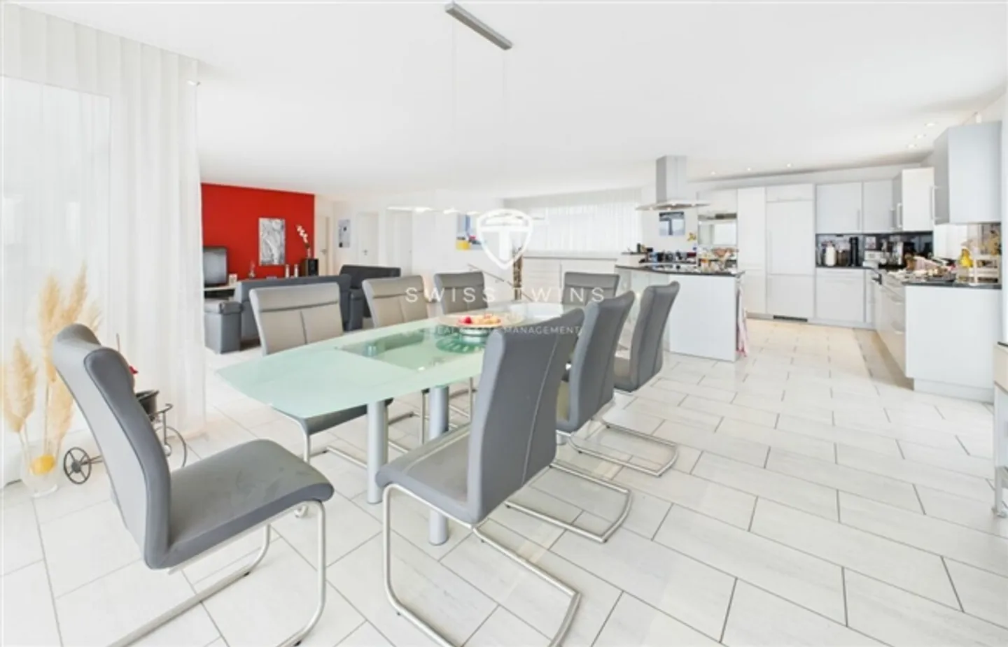 5½-Room Maisonette Apartment with Panorama and Mountain View - Photo 4 of 20