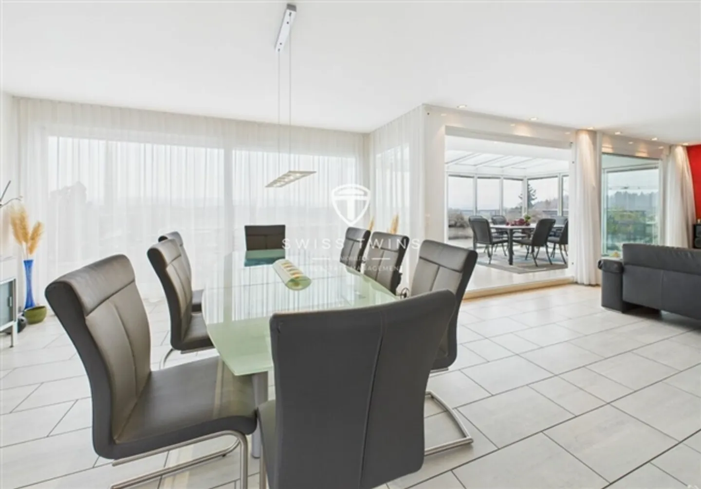 5½-Room Maisonette Apartment with Panorama and Mountain View - Photo 5 of 20