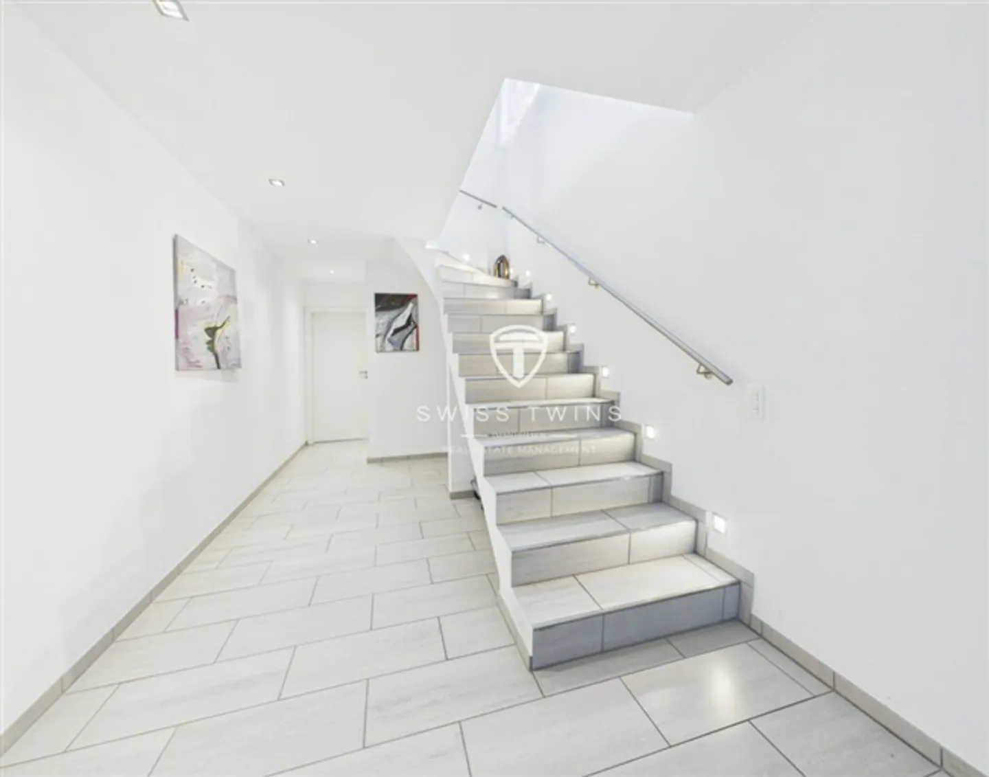 5½-Room Maisonette Apartment with Panorama and Mountain View - Photo 17 of 20