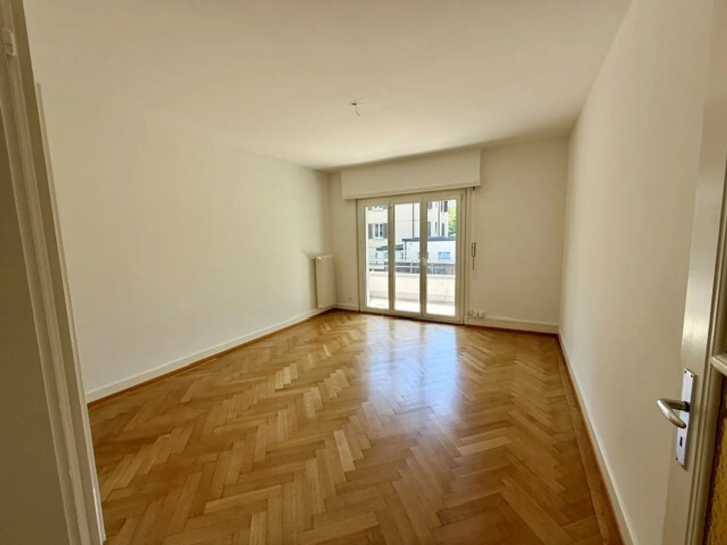 Charmant Appartement au Rez-de-Chaussée - Photo 2 sur 6
