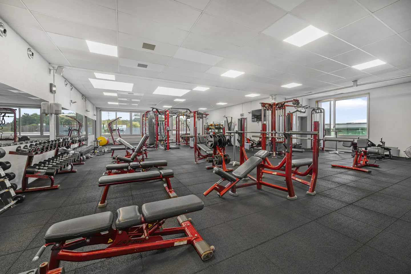 Modern Commercial Space in Affoltern - Photo 9 of 15