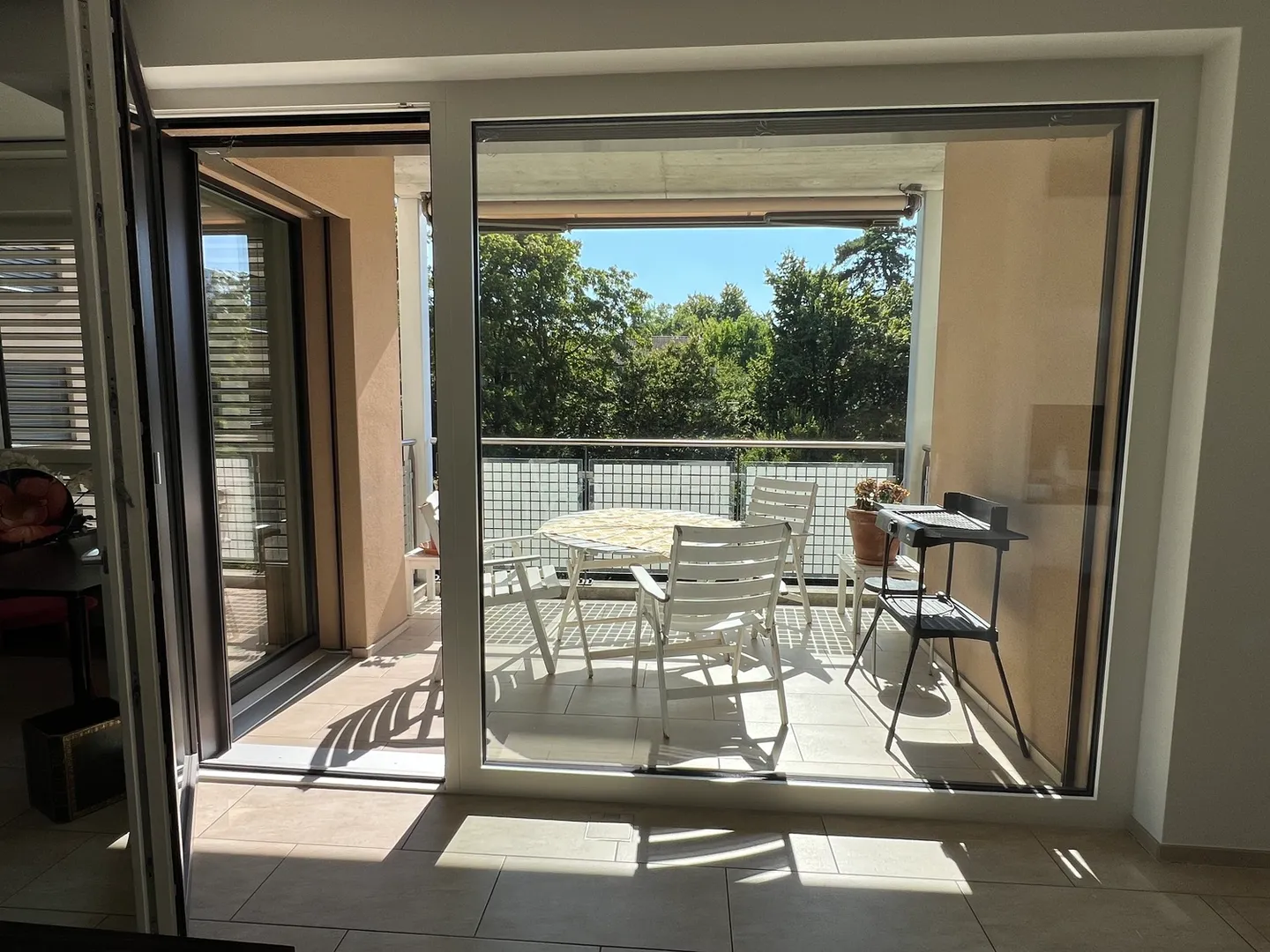 3½ ZI-WOHNUNG IN BASEL - GELLERT/ST. ALBAN, MÖBLIERT - Foto 5 von 10