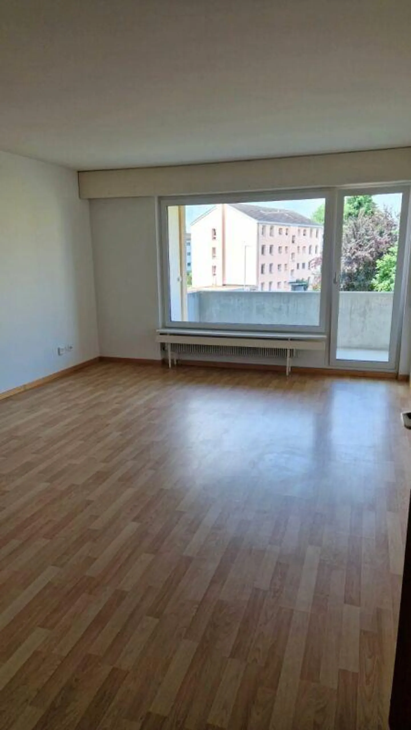 Charmante Wohnung mit Balkon - Foto 3 von 7