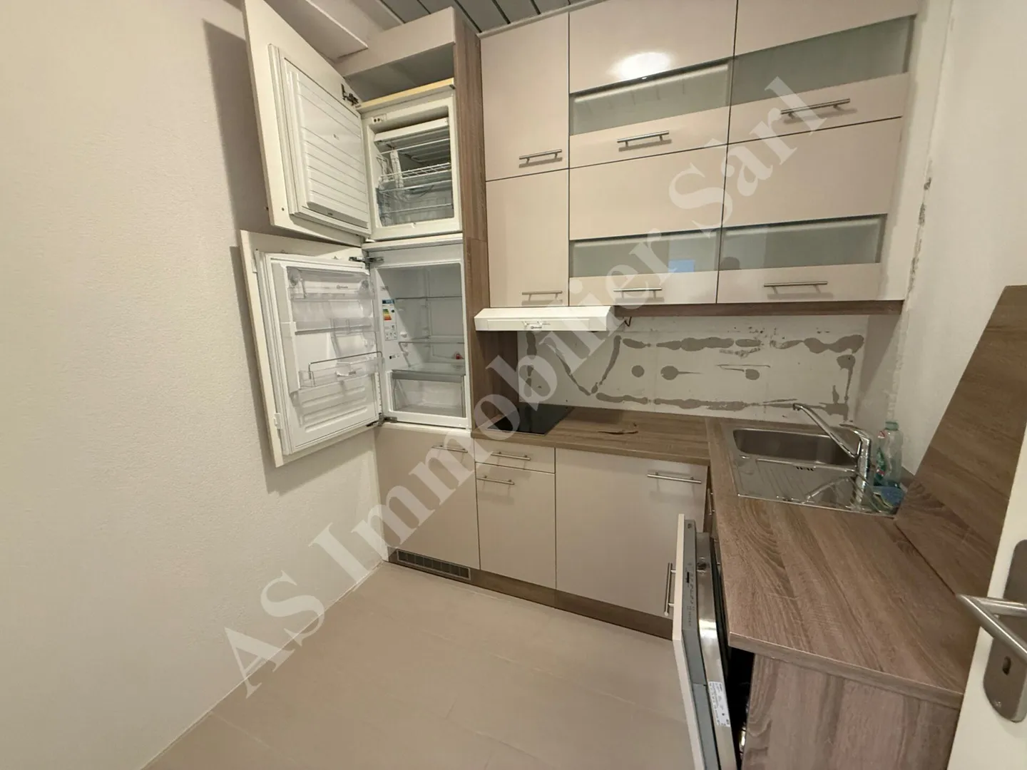 À louer à Assens - Espace commercial lumineux de 61 m² - Photo 7 sur 7