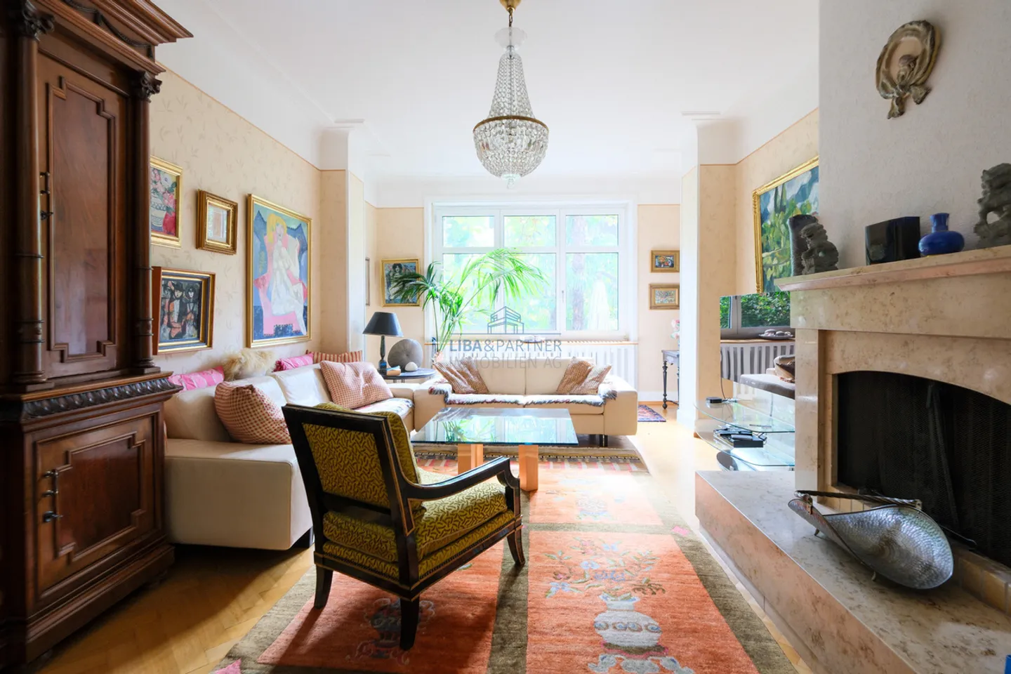 Maison de ville rénovée avec style, 6 chambres, jardin et terrasse - Photo 2 sur 14