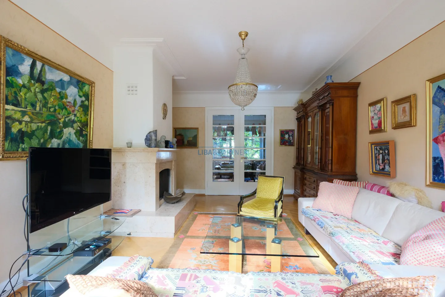 Maison de ville rénovée avec style, 6 chambres, jardin et terrasse - Photo 3 sur 14