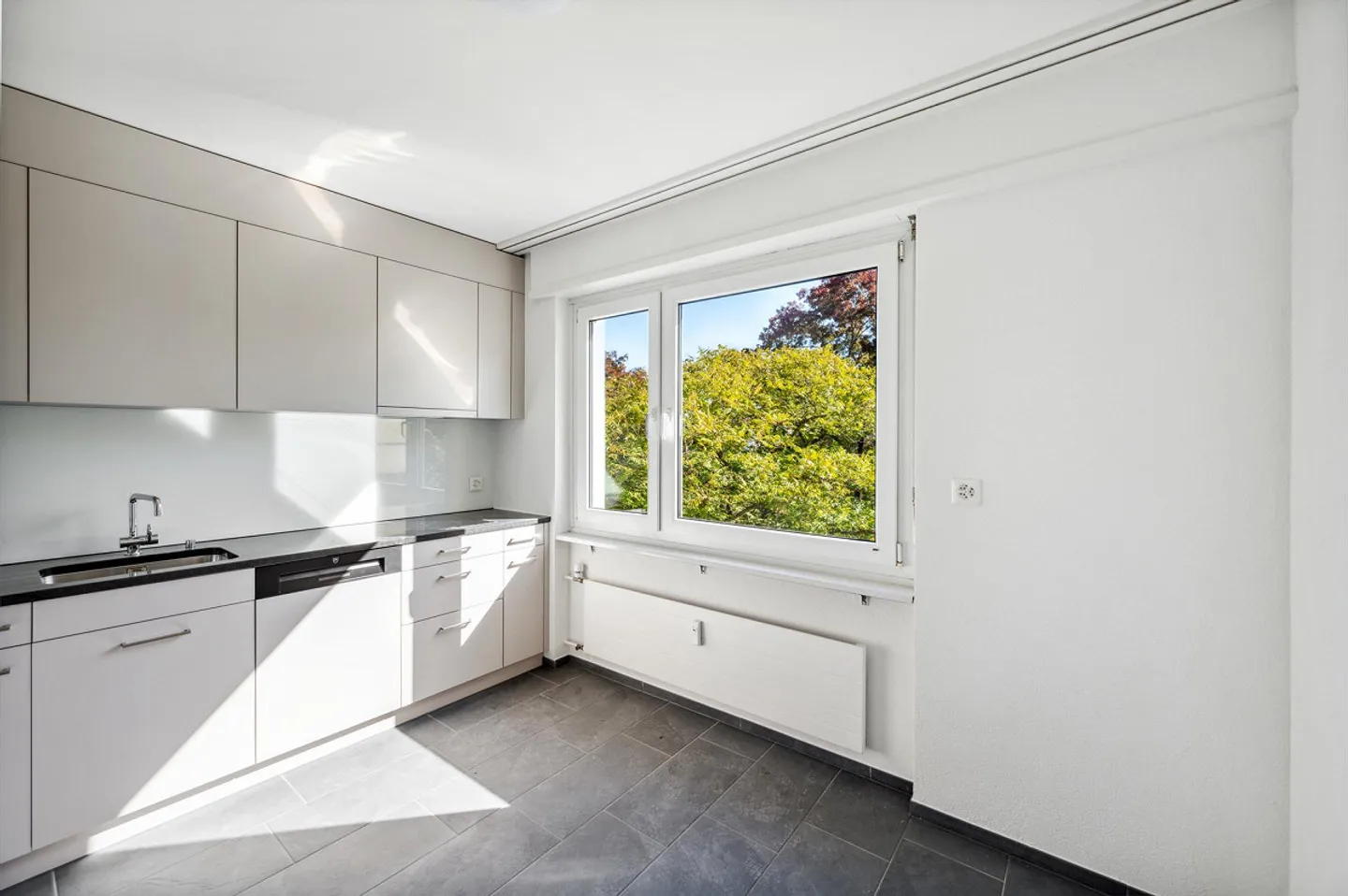 Appartamento familiare di 4 stanze nel quartiere di Hirzbrunnen - Foto 3 di 5