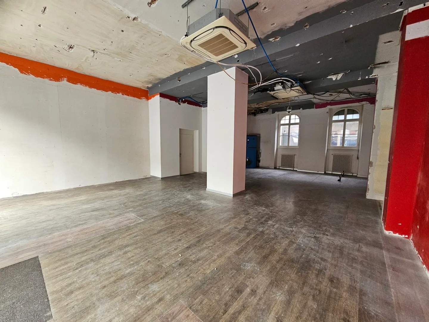 Commercial Space in the City Center of Sierre - Photo 2 of 8