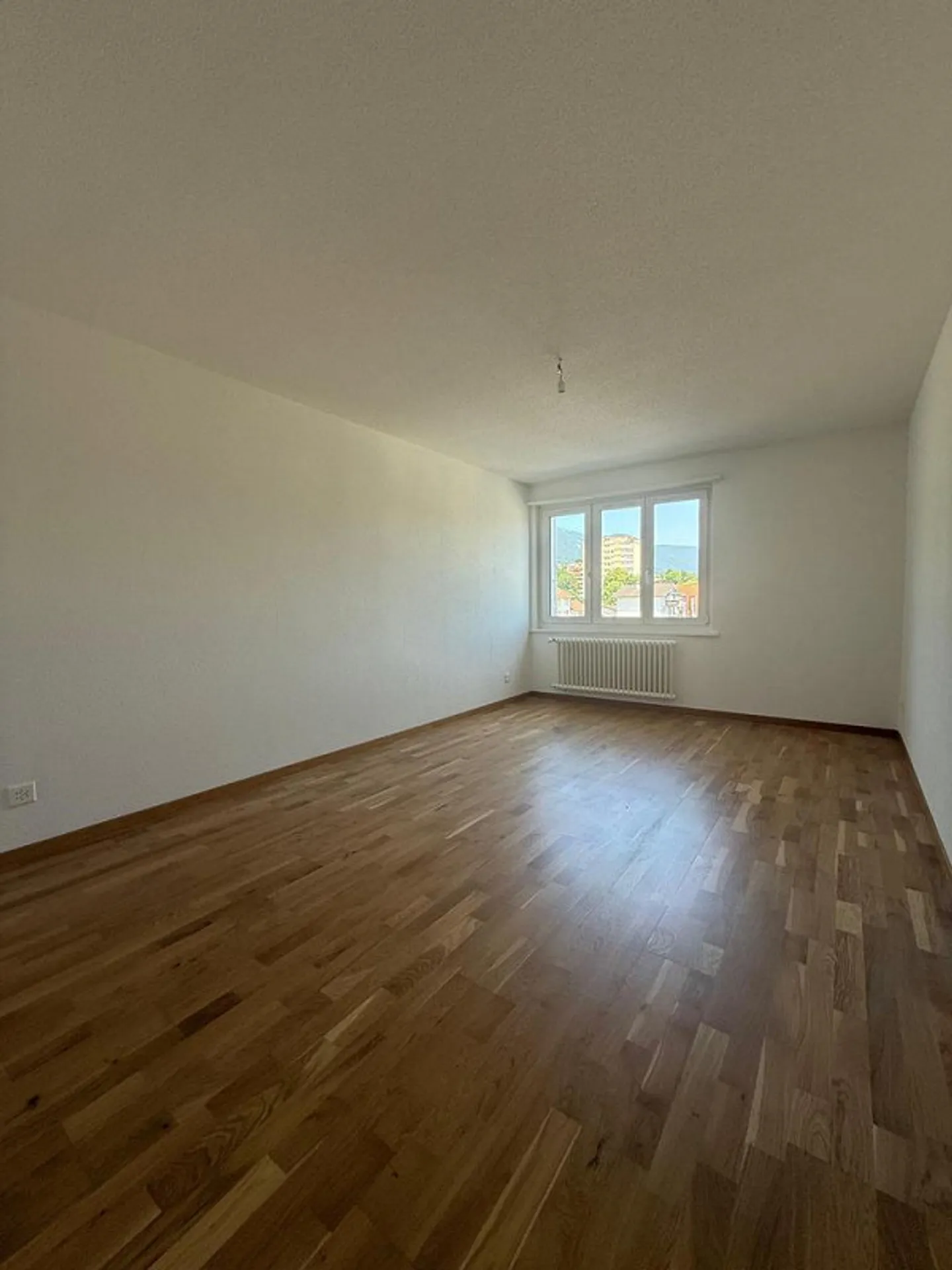 Appartamento moderno di 4,5 locali al 2° piano con due balconi - Foto 5 di 12