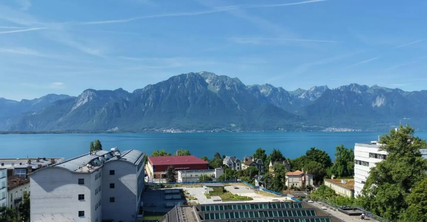 Wunderschöne 4-Zimmer-Penthouse mit großer Terrasse und Panoramablick - Foto 2 von 13