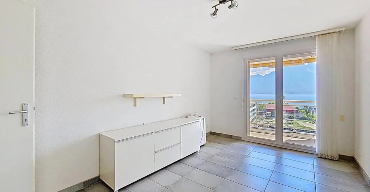 Wunderschöne 4-Zimmer-Penthouse mit großer Terrasse und Panoramablick - Foto 9 von 13