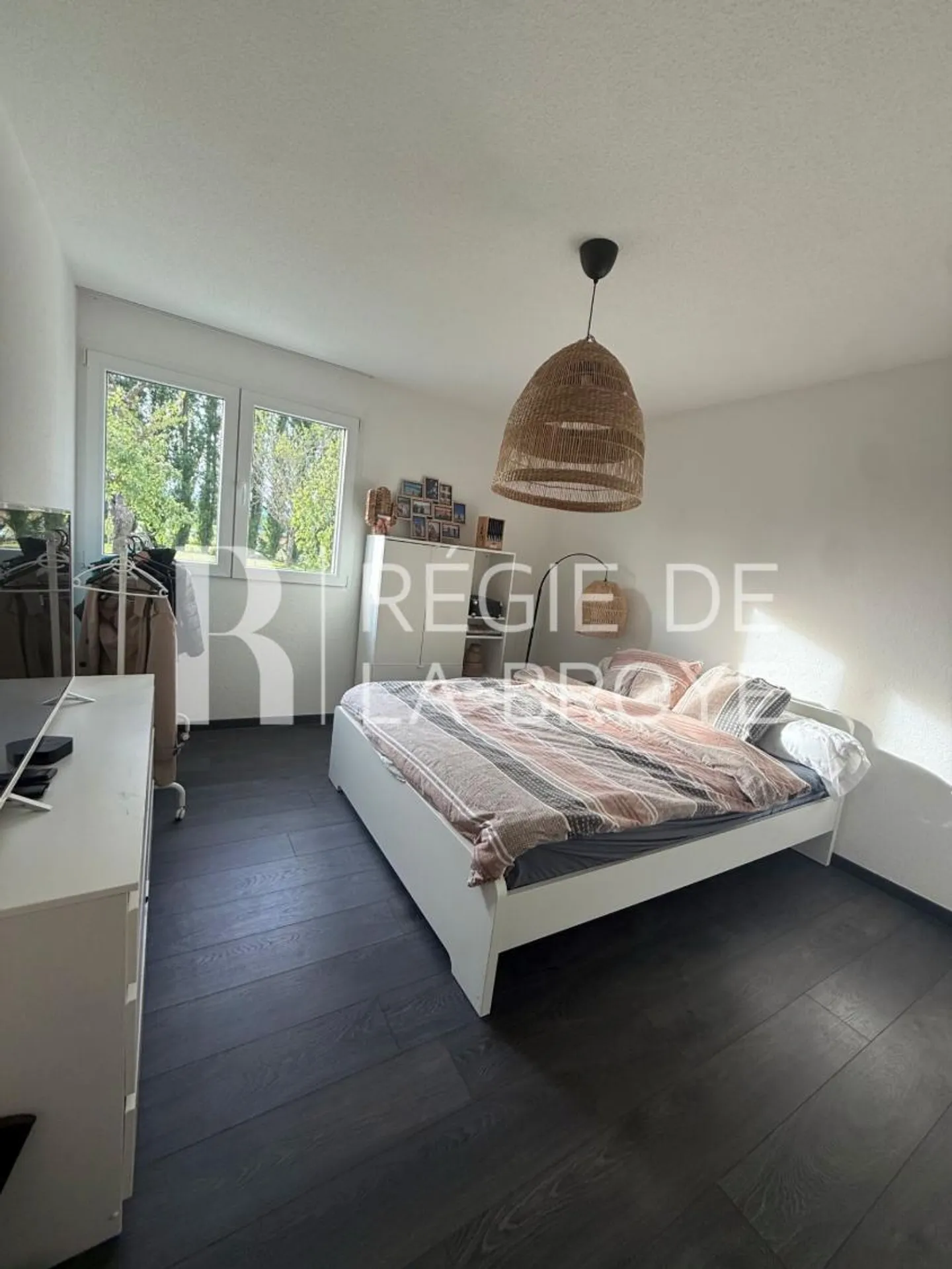 Appartamento con 4.5 stanze al piano terra a Chabrey - Foto 4 di 6