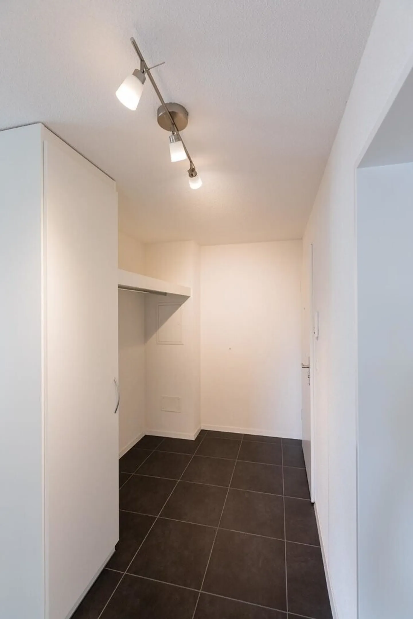 Perfect for Singles and Couples - Photo 2 of 7