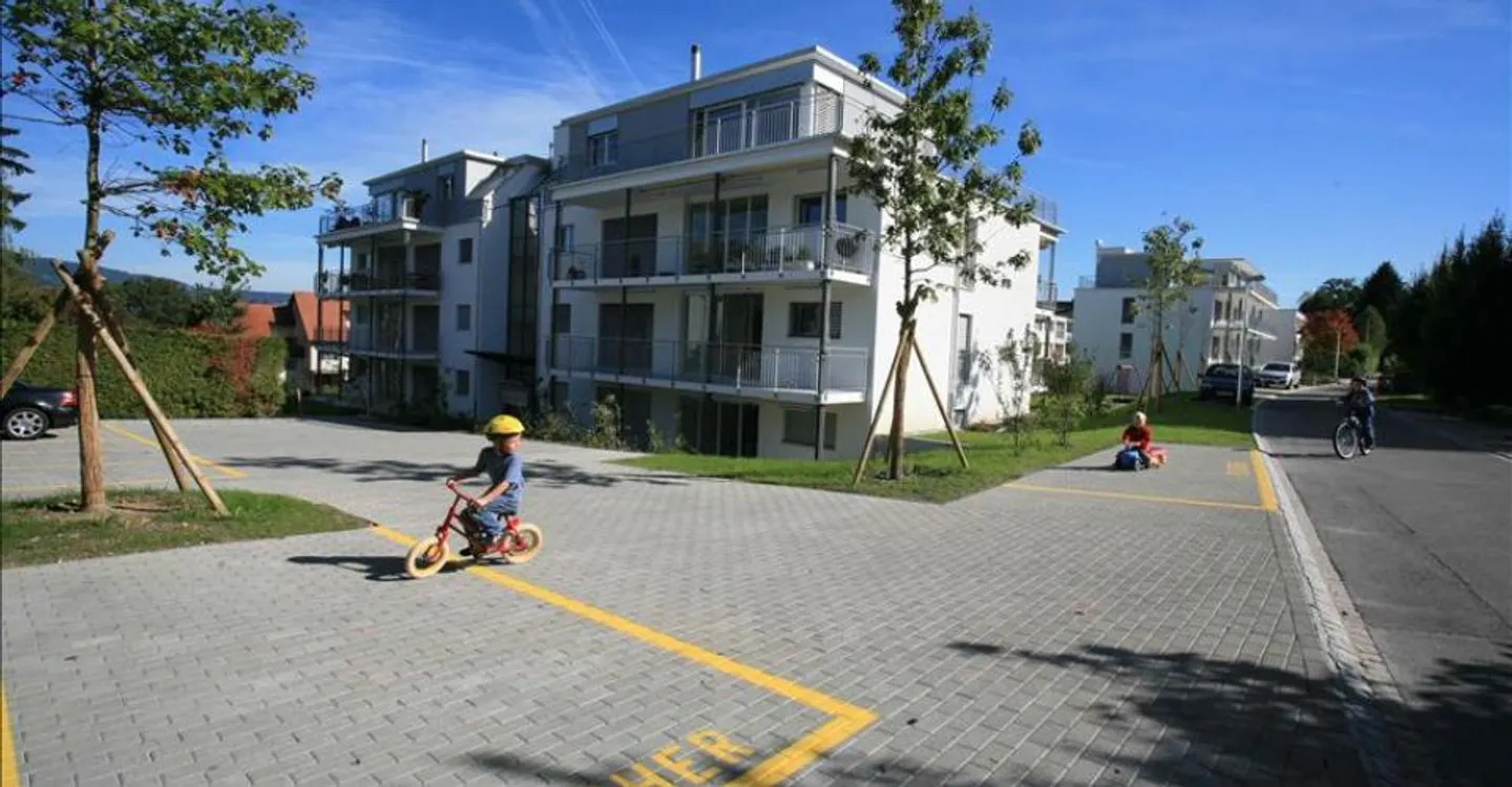 Aussenparkplätze Verfügbar - Foto 1 von 1