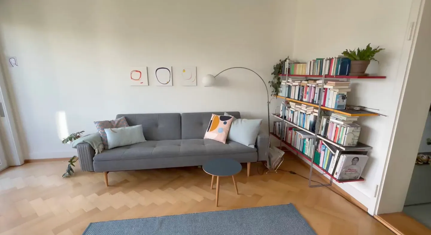APPARTEMENT 2 PIÈCES À ZURICH - DISTRICT 10, MEUBLÉ, TEMPORAIRE - Photo 1 sur 10