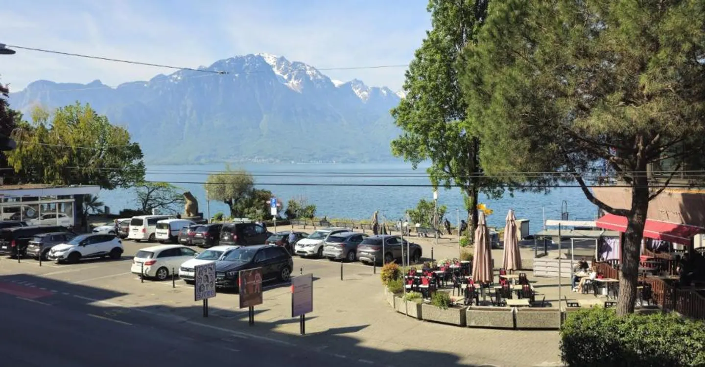 Bel appartamento di 4,5 locali nel centro di Montreux - Foto 1 di 12