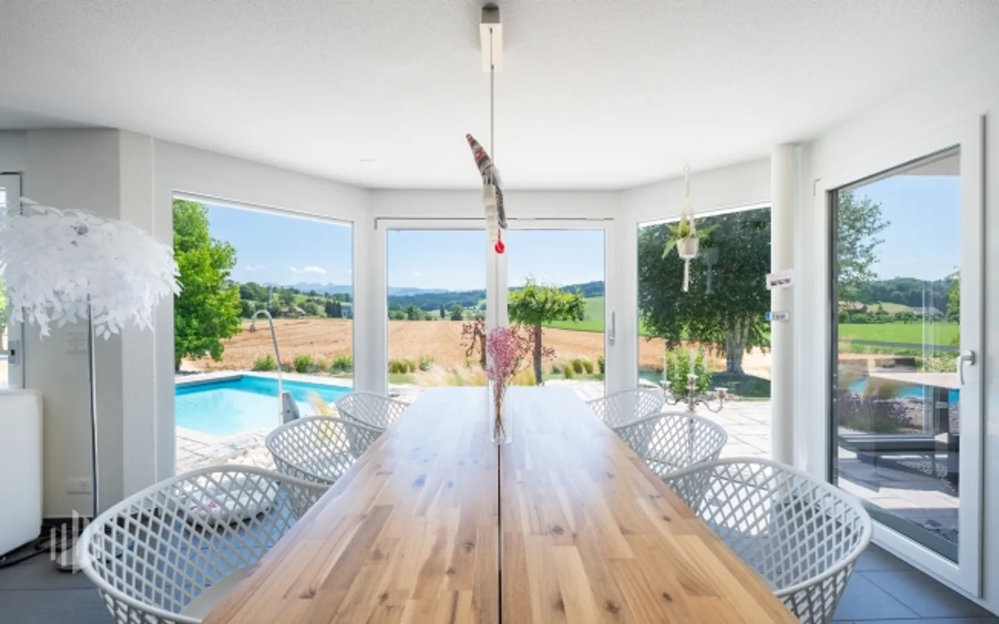 ImmoWyss - Rêve de Famille avec Jardin, Piscine et Beaucoup d'Espace pour Vivre - Photo 6 sur 16