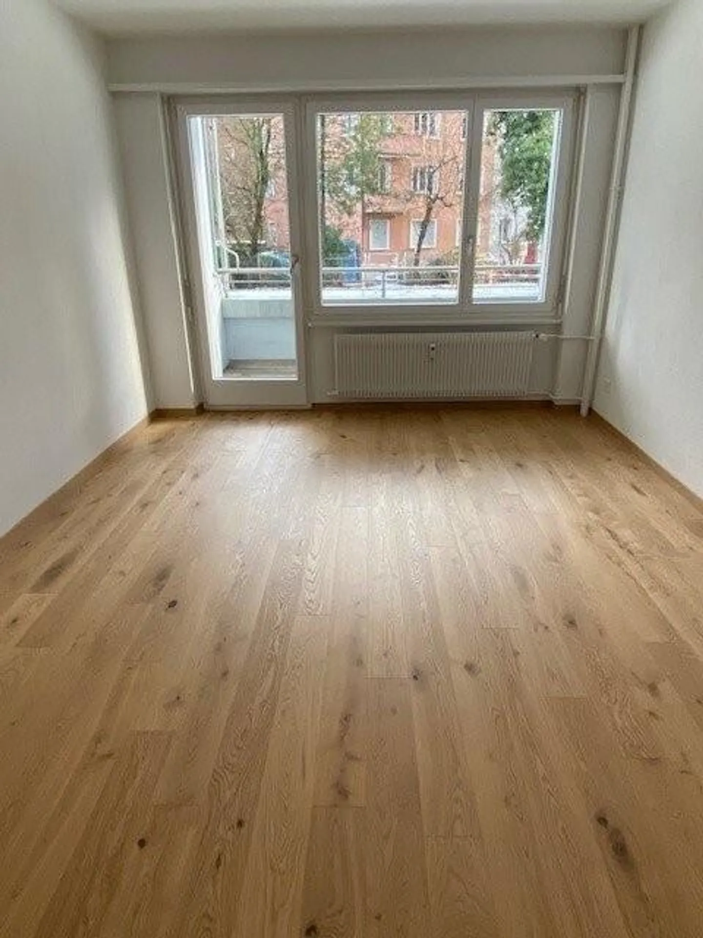 Bright, modern apartment in the Länggass district - Photo 2 of 10