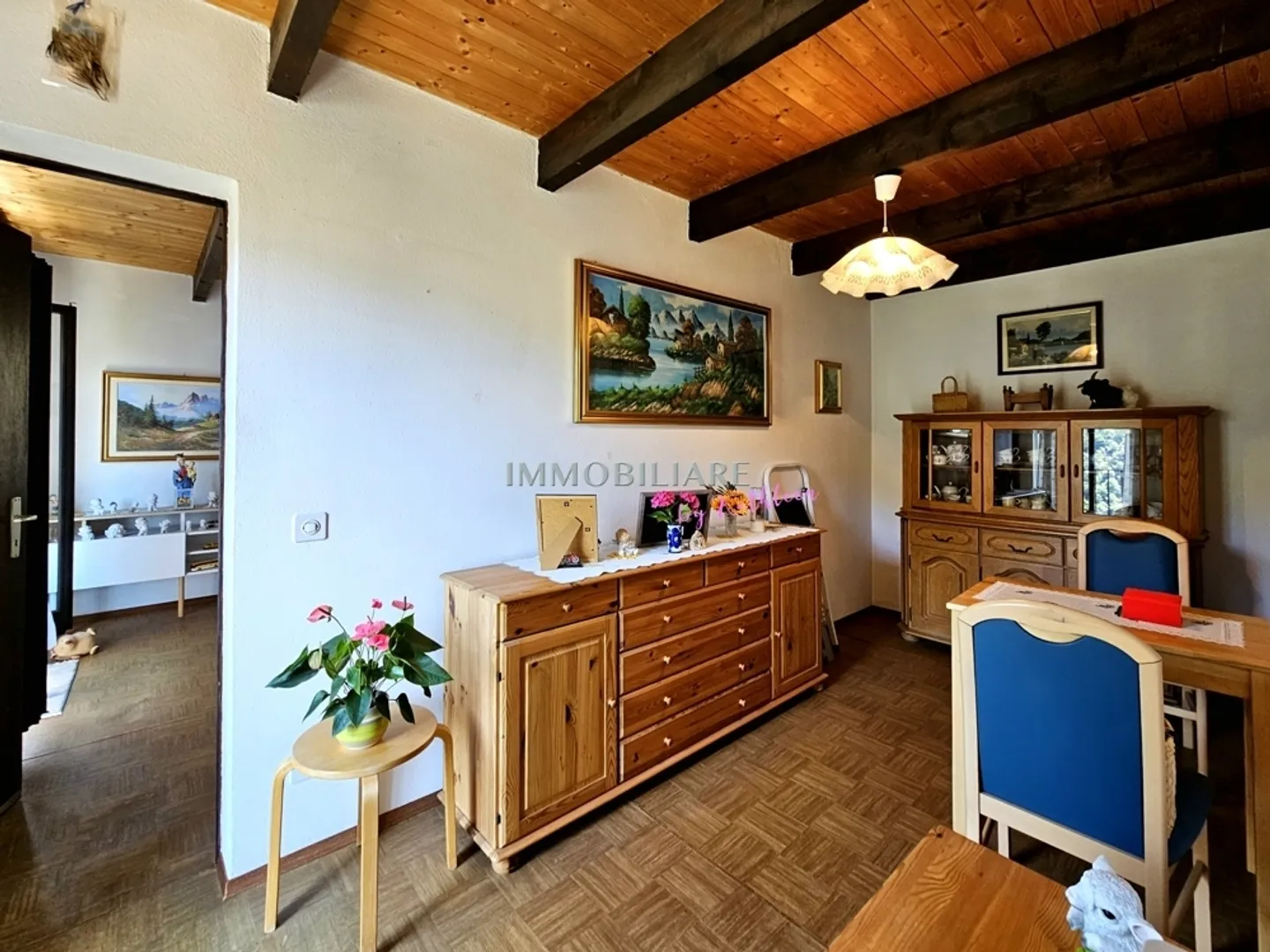 Maison tessino originale avec vue et jardin dans le noyau d'Auressio - Photo 8 sur 13
